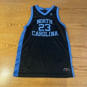 Michael Jordan Youth Jersey; NORTH CAROLINA Tar Heels (1982 National Champions)